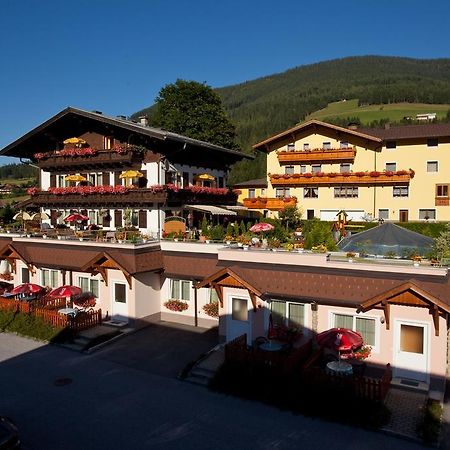 Familiengaestehaus Ingrid Sankt Martin am Tennengebirge Exterior foto