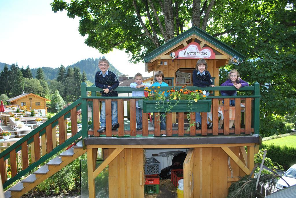 Familiengaestehaus Ingrid Sankt Martin am Tennengebirge Exterior foto